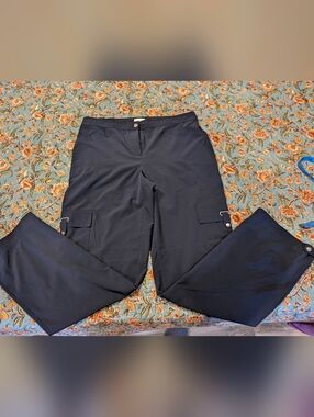 Zenergy by Chico's Size 1 (Medium 8/10) Regular Athletic Lightweight Cargo Pants
